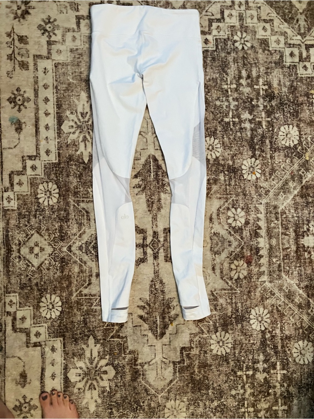 ALO Yoga White High-Rise Performance Leggings